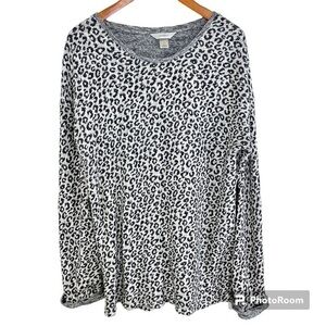 2/$25 CJ Banks Gray Leopard Cheetah Animal Print Knit Sparkle Sweater X